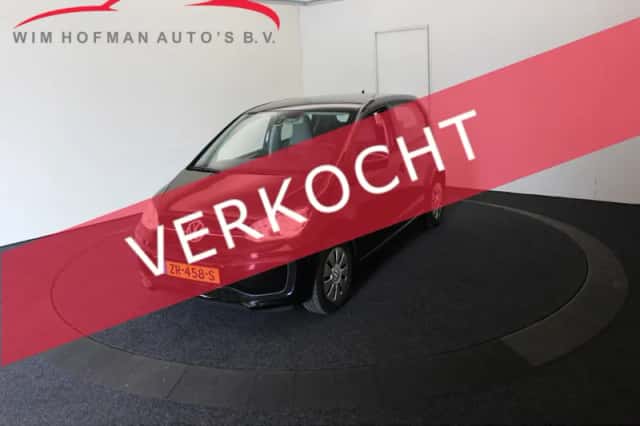 Volkswagen Up! (2019) thumbnail 1