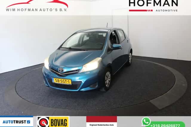Toyota Yaris (2011) thumbnail 1