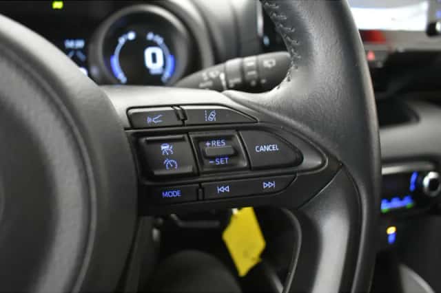 Toyota Yaris (2023) thumbnail 6