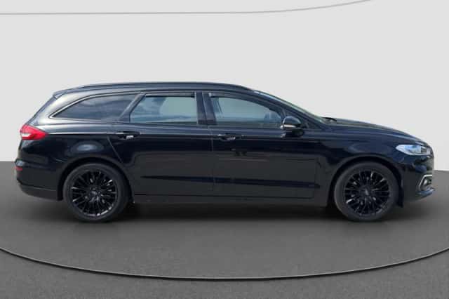 Ford Mondeo (2019) thumbnail 2