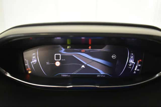 Peugeot 5008 (2021) thumbnail 4