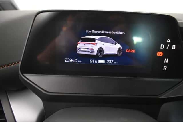 CUPRA Born (2024) thumbnail 5