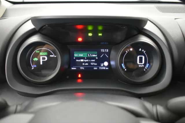 Toyota Yaris (2023) thumbnail 5