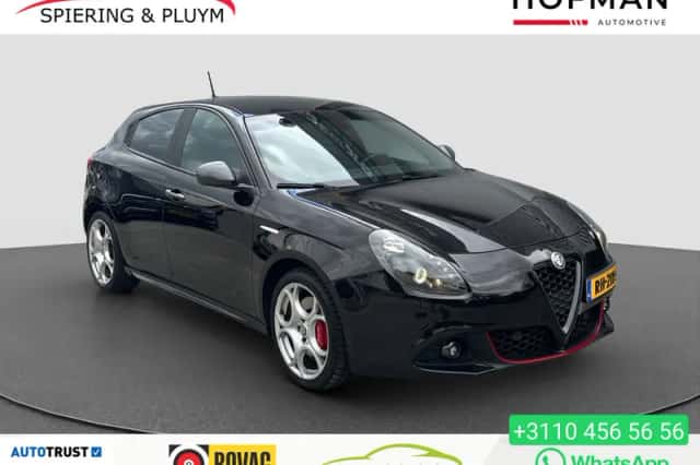 Alfa Romeo Giulietta (2017) thumbnail 1