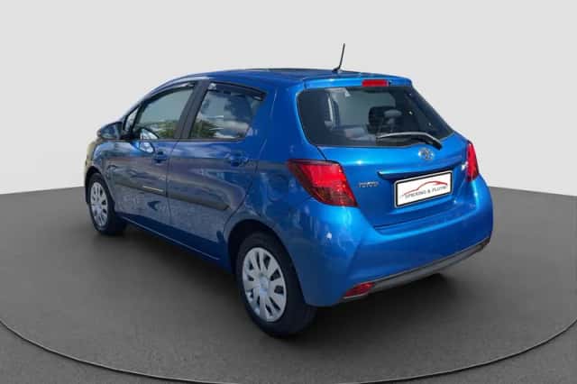 Toyota Yaris (2016) thumbnail 6