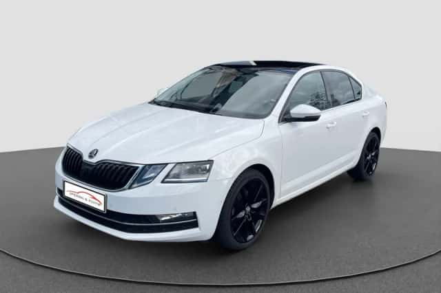 Škoda Octavia (2018) thumbnail 4