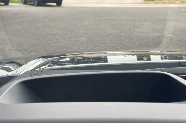 Land Rover Discovery Sport (2021) thumbnail 6