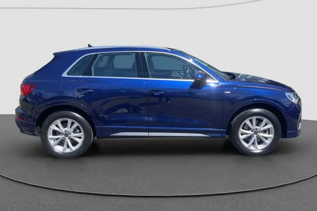 Audi Q3 (2023) thumbnail 2