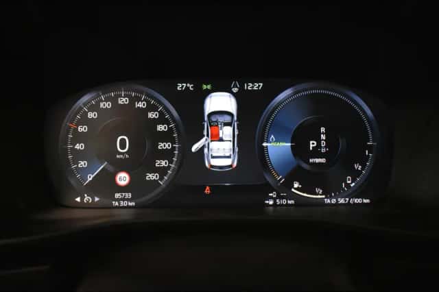 Volvo XC40 (2022) thumbnail 5