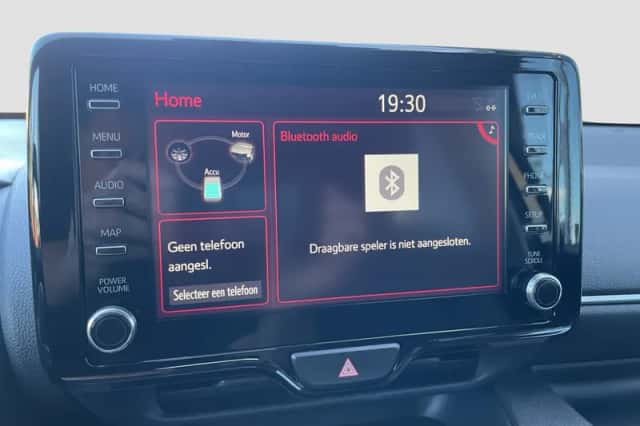 Toyota Yaris (2023) thumbnail 4