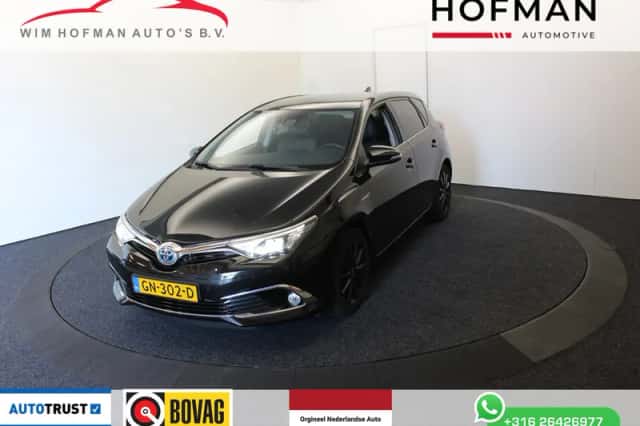 Toyota Auris (2015) thumbnail 1