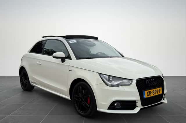 Audi A1 (2012) thumbnail 1