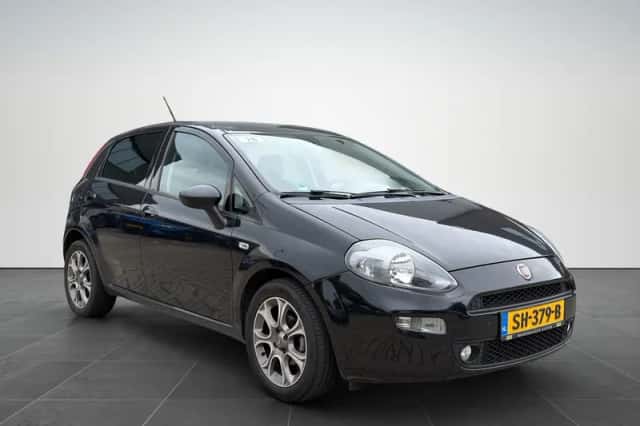 Fiat Punto (2018) thumbnail 1