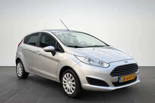 Ford Fiesta (2016) thumbnail 1