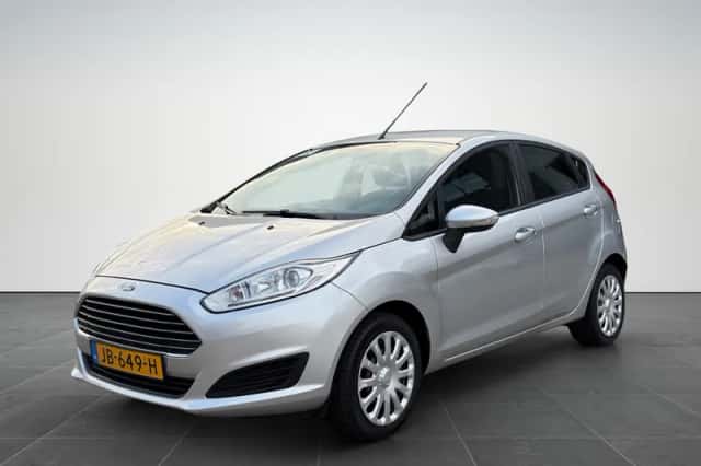 Ford Fiesta (2016) thumbnail 4