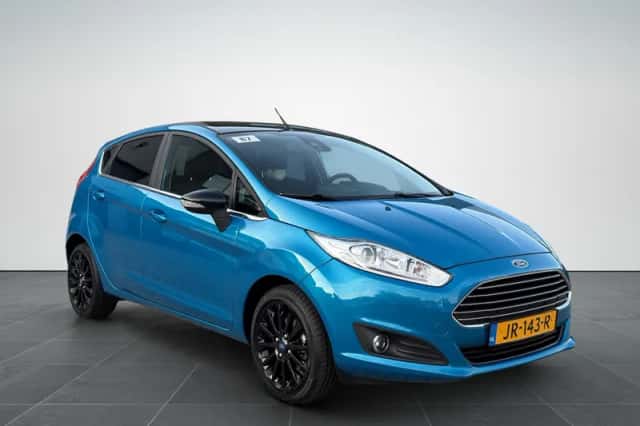 Ford Fiesta (2016) thumbnail 1