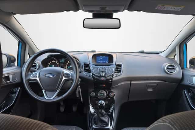 Ford Fiesta (2016) thumbnail 6