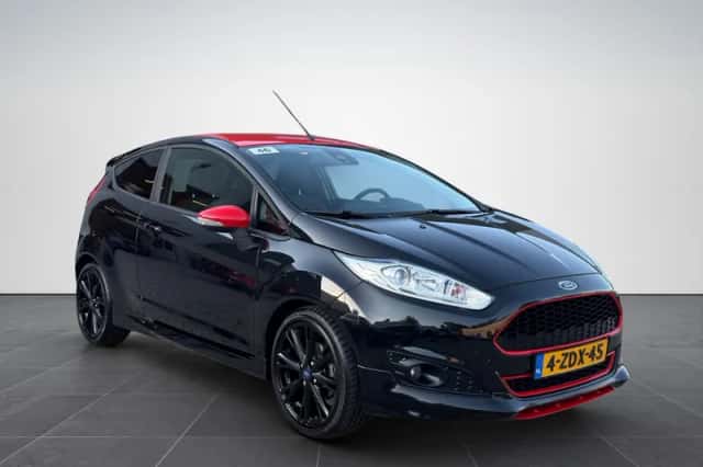 Ford Fiesta (2015) thumbnail 1