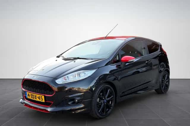 Ford Fiesta (2015) thumbnail 5