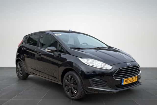 Ford Fiesta (2016) thumbnail 1
