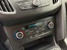 Ford Focus (2015) thumbnail 16