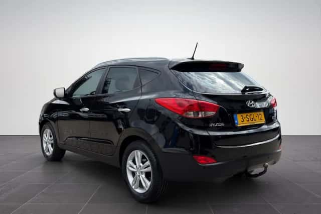 Hyundai ix35 (2013) thumbnail 2