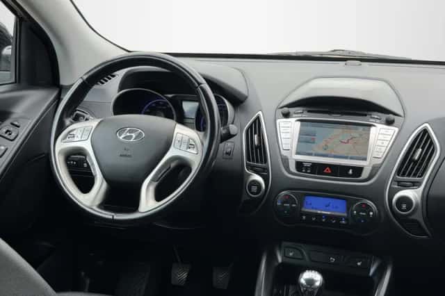 Hyundai ix35 (2013) thumbnail 3