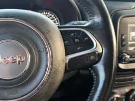 Jeep Renegade thumbnail 11