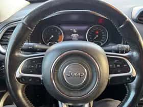 Jeep Renegade (2014) thumbnail 8