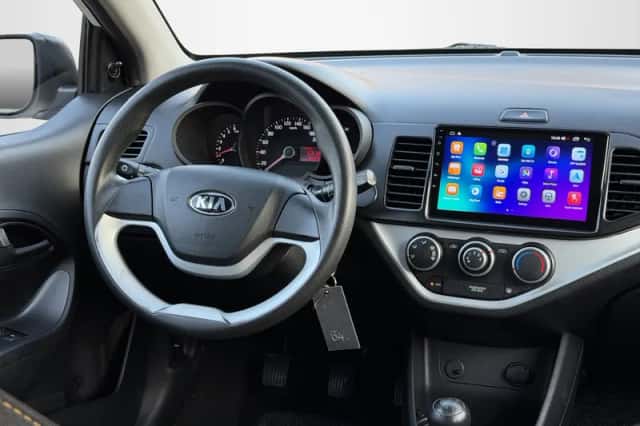 Kia Picanto (2014) thumbnail 3