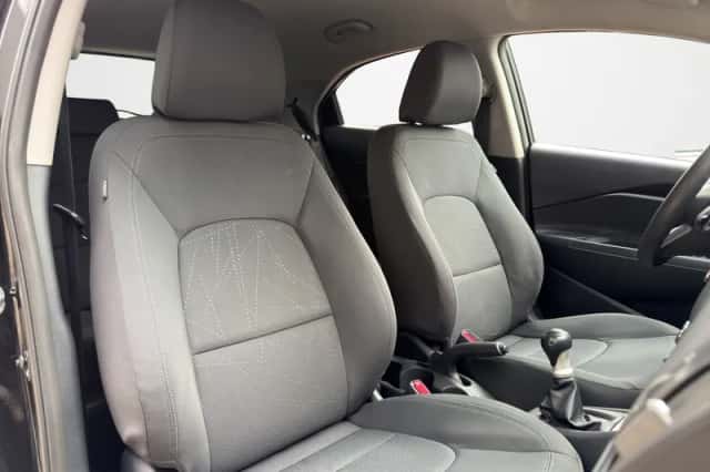 Kia Rio (2013) thumbnail 6