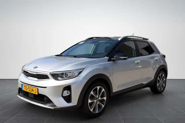 Kia Stonic (2018) thumbnail 5