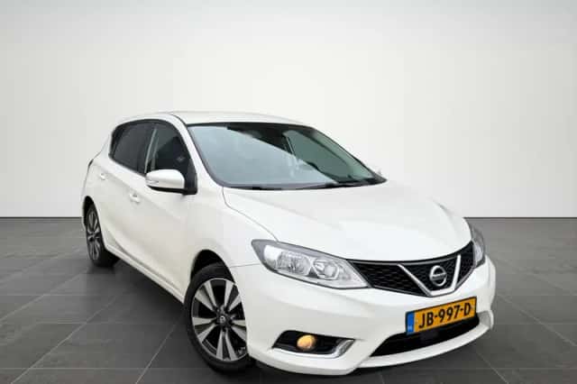 Nissan Pulsar (2016) thumbnail 1