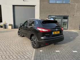 Nissan Qashqai (2017) thumbnail 5