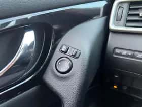Nissan Qashqai (2017) thumbnail 10