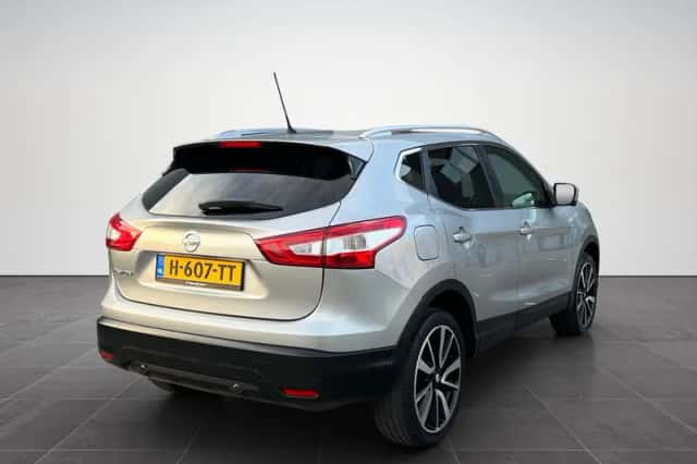 Nissan Qashqai (2017) thumbnail 6