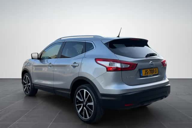 Nissan Qashqai (2016) thumbnail 2