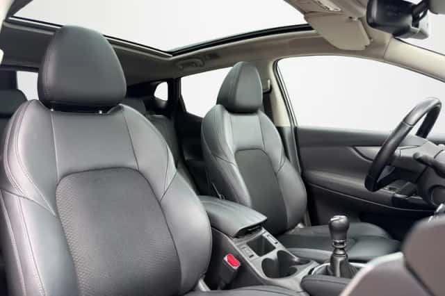 Nissan Qashqai (2019) thumbnail 3
