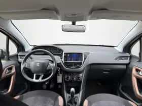 Peugeot 208 (2013) thumbnail 6
