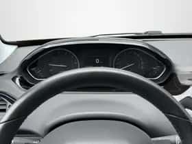 Peugeot 208 (2013) thumbnail 10
