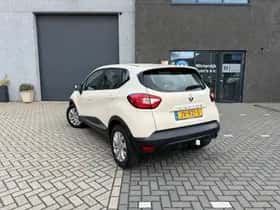 Renault Captur (2016) thumbnail 6