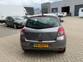 Renault Clio (2009) thumbnail 5