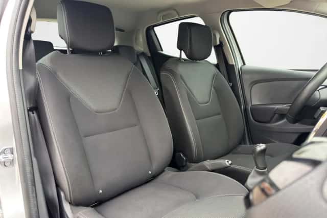 Renault Clio (2014) thumbnail 5