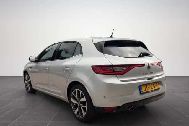 Renault Mégane (2016) thumbnail 3