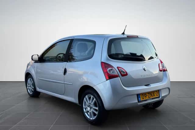 Renault Twingo (2013) thumbnail 2