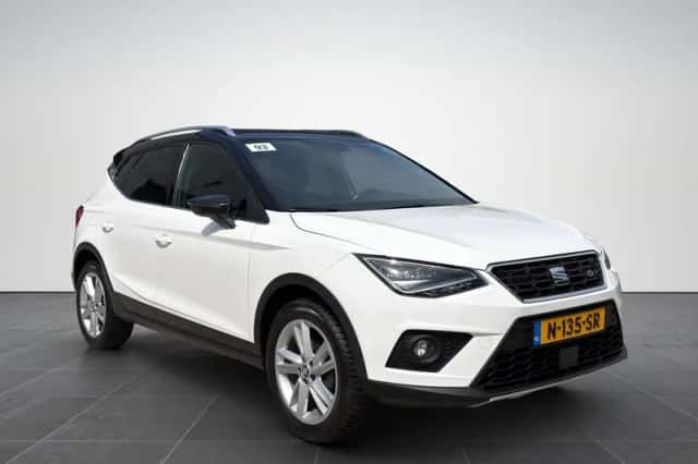 SEAT Arona (2018) thumbnail 1