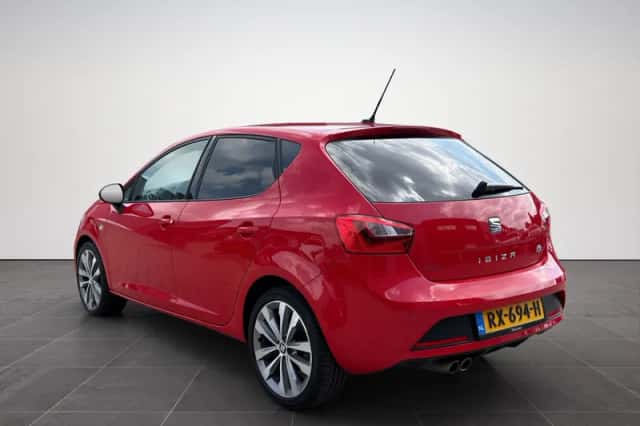 SEAT Ibiza (2017) thumbnail 2