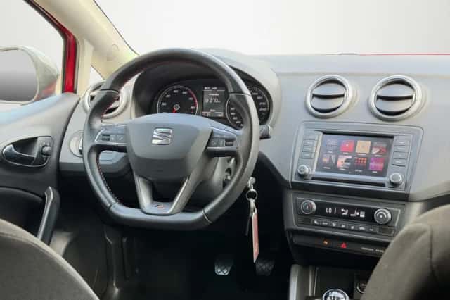 SEAT Ibiza (2017) thumbnail 3