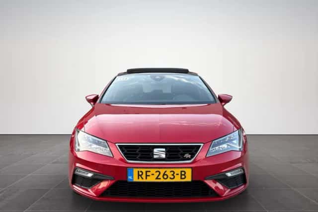 SEAT Leon (2018) thumbnail 3