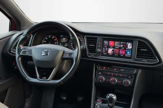 SEAT Leon (2018) thumbnail 5